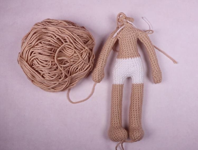 Basic Amigurumi Crochet Doll - No Sew - Tiffany Bliss