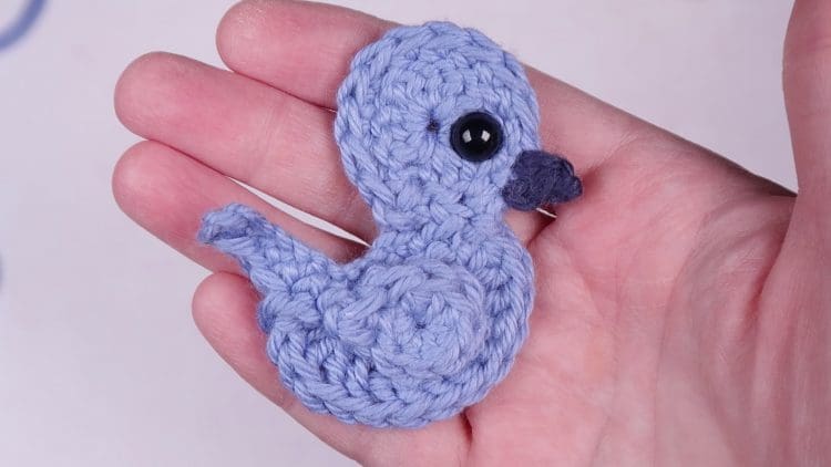 Crochet Bird applique.Still002